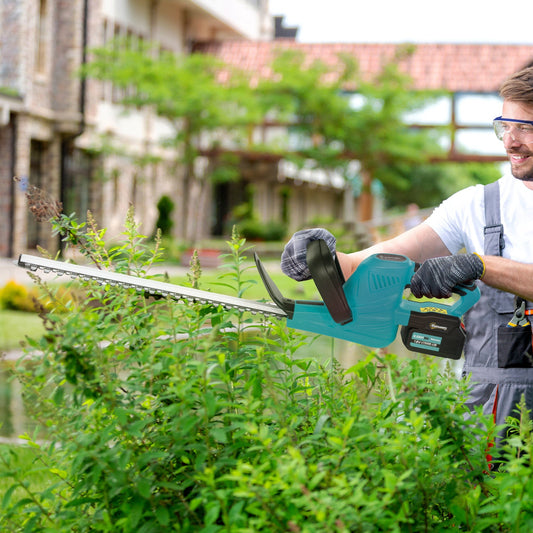 Outsunny Cordless Hedge Trimmer, Electric Hedge Cutter with 51cm Blade, Brushless Motor and 2 Batteries for Branches, Shrubs, Twigs, Blue
