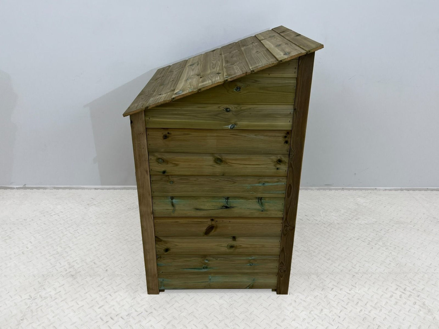 Wooden Premium Tongue/Groove Log Store with Door (W-99cm, H-126cm or H-180cm, D-88cm)